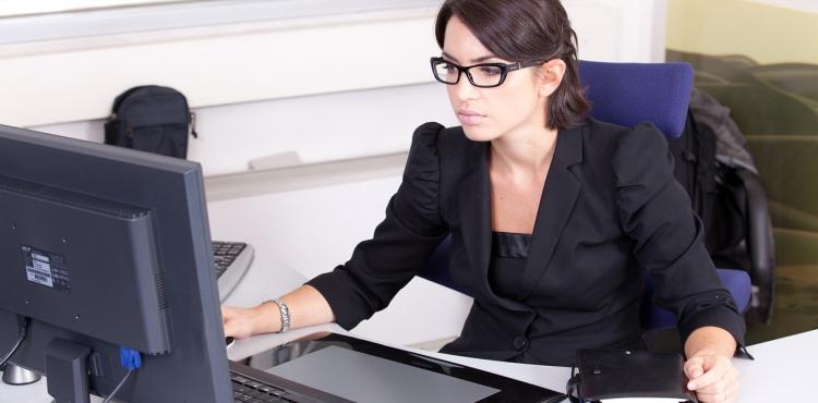 Donna al lavoro