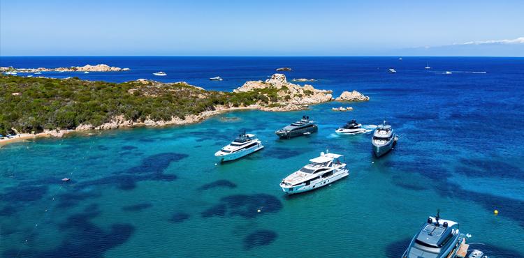 yachts