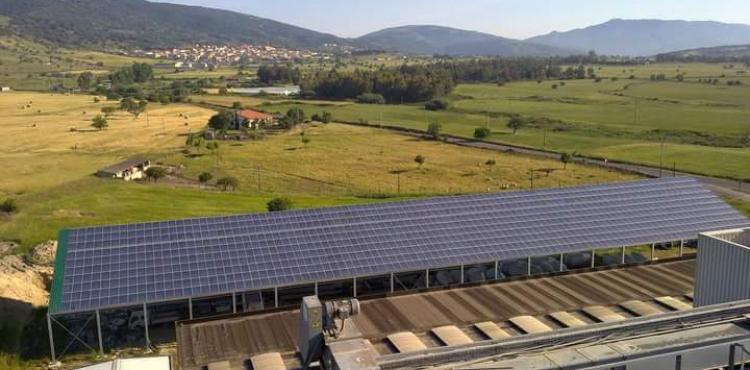 L'impianto fotovoltaico della Sarda Sementi di Tula