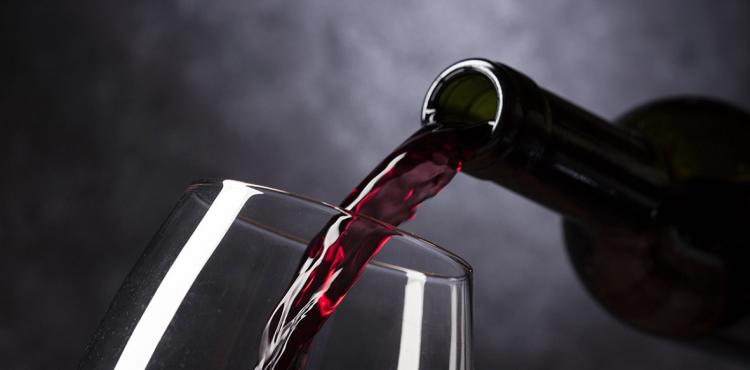 Etichette vino, stop a nuovi obblighi